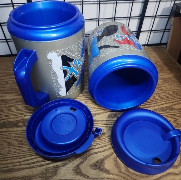 711 Vintage X Mug On The Run, CANADIAN Pair Of 52 Oz Tumblrs - Picture 5 of 6